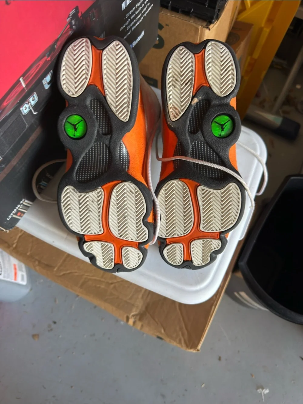 Nike Kids White and Orange Jordan Low-Top Sneakers 6Y Boys